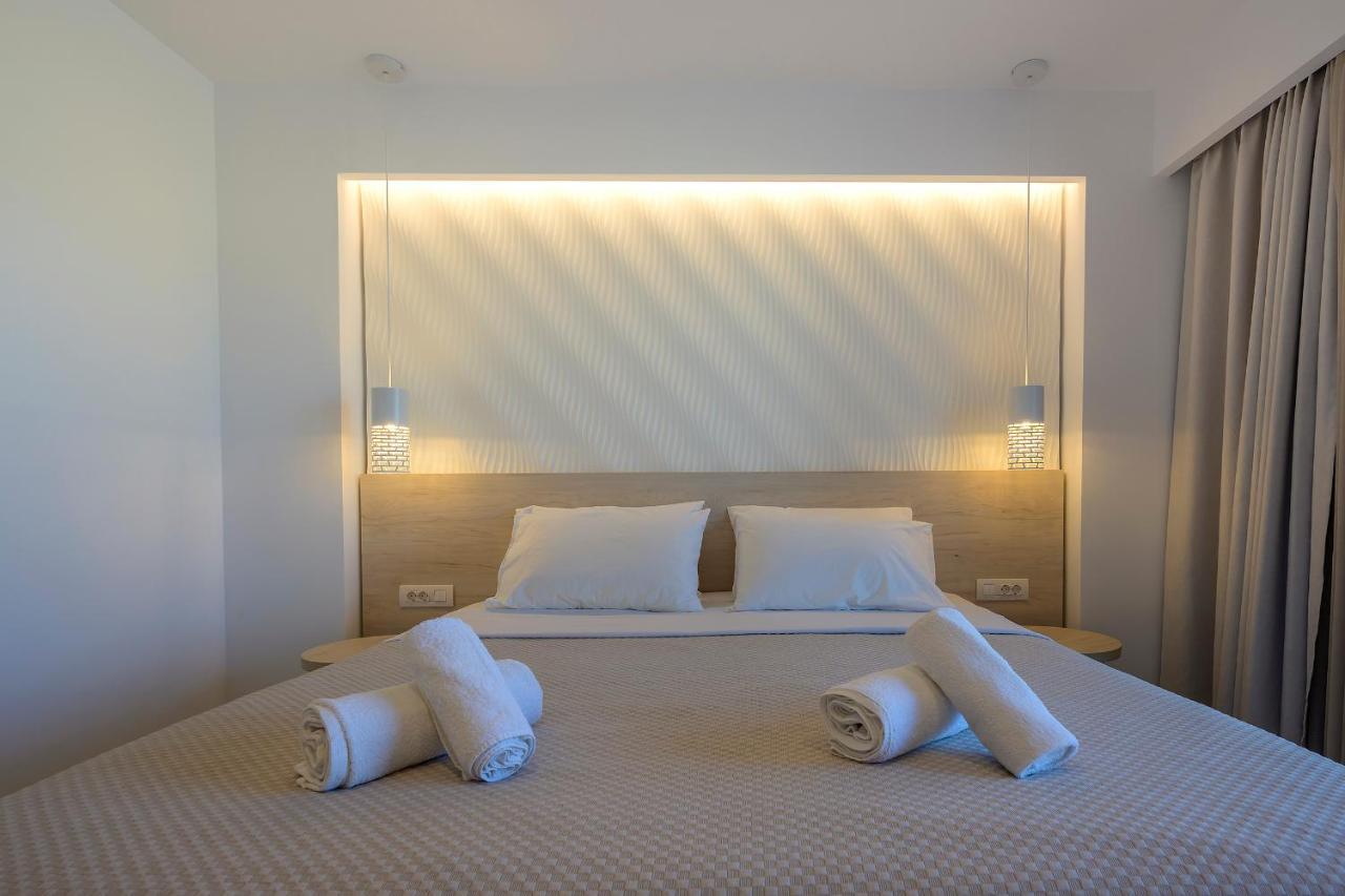 Mythos Suites Hotel Tigkaki  Bagian luar foto