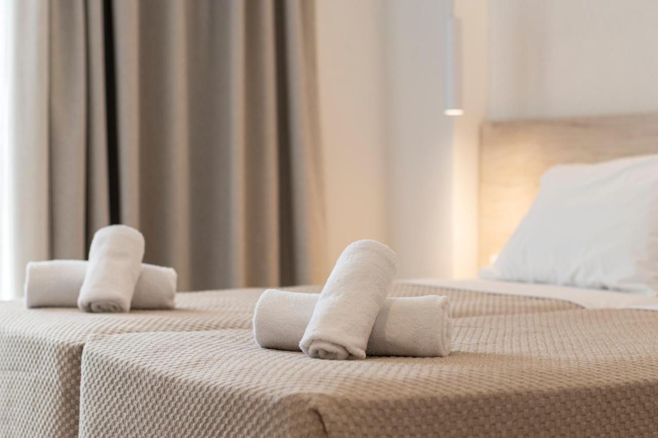 Mythos Suites Hotel Tigkaki  Bagian luar foto