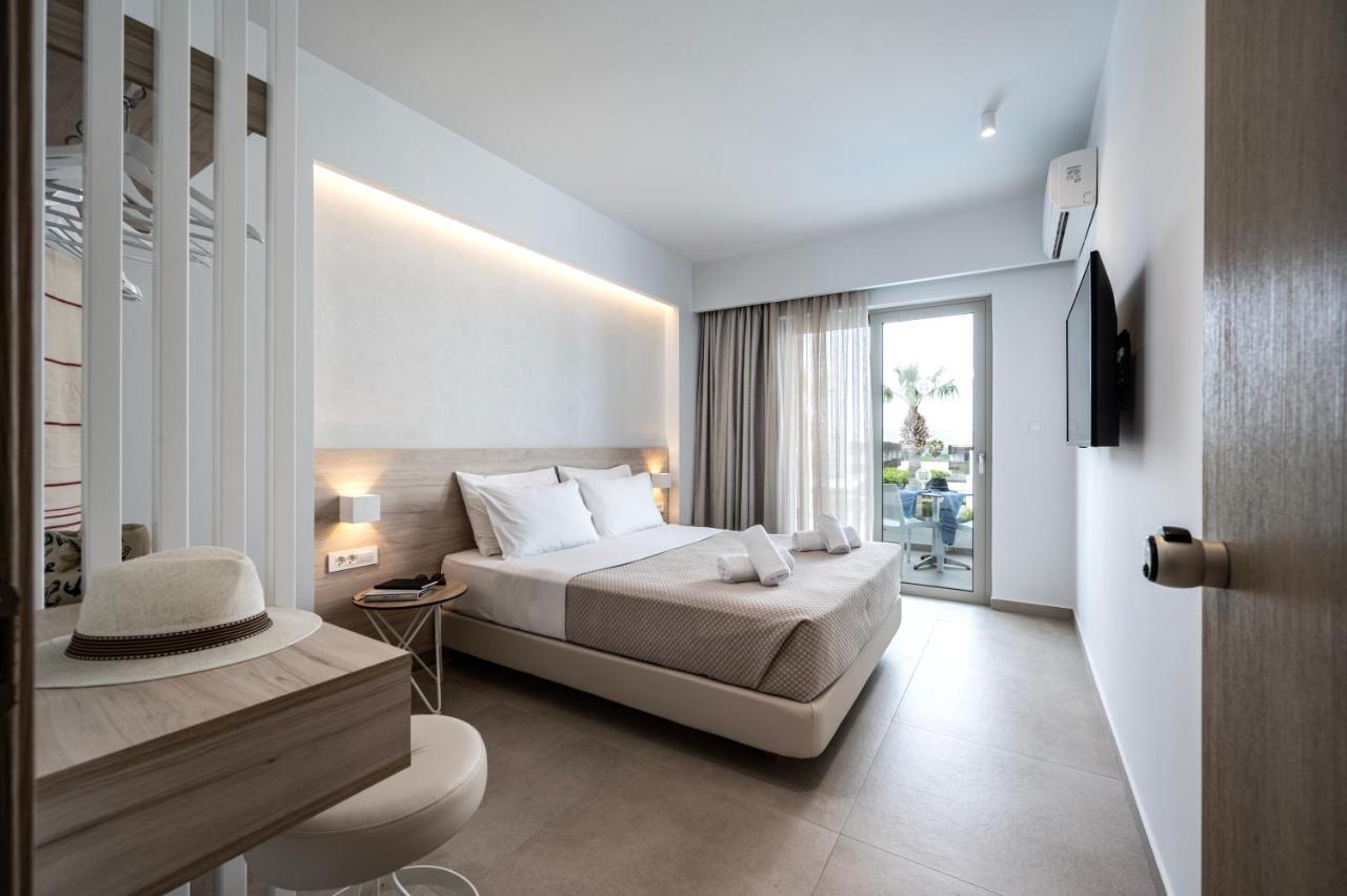 Mythos Suites Hotel Tigkaki  Bagian luar foto