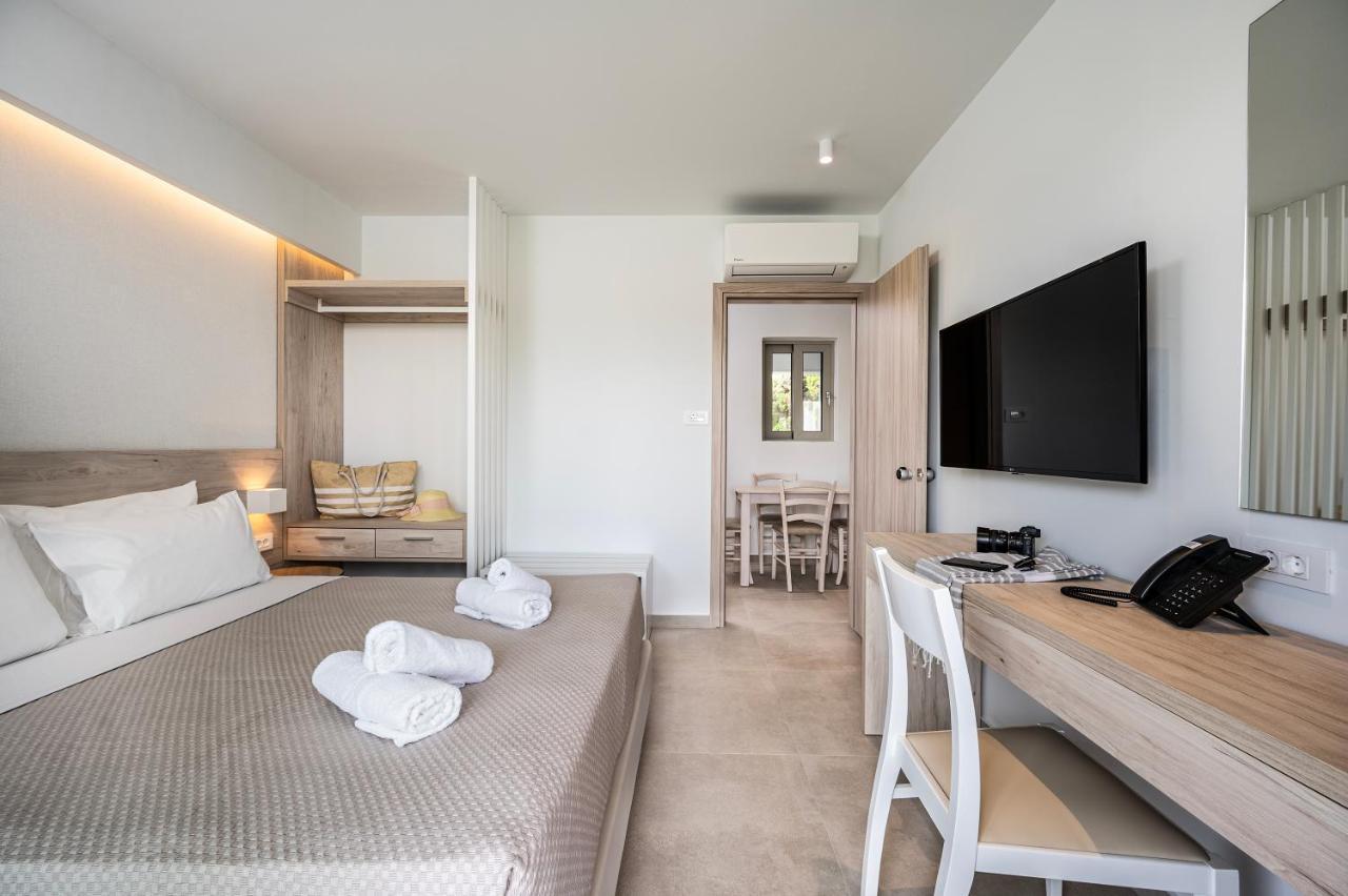 Mythos Suites Hotel Tigkaki  Bagian luar foto