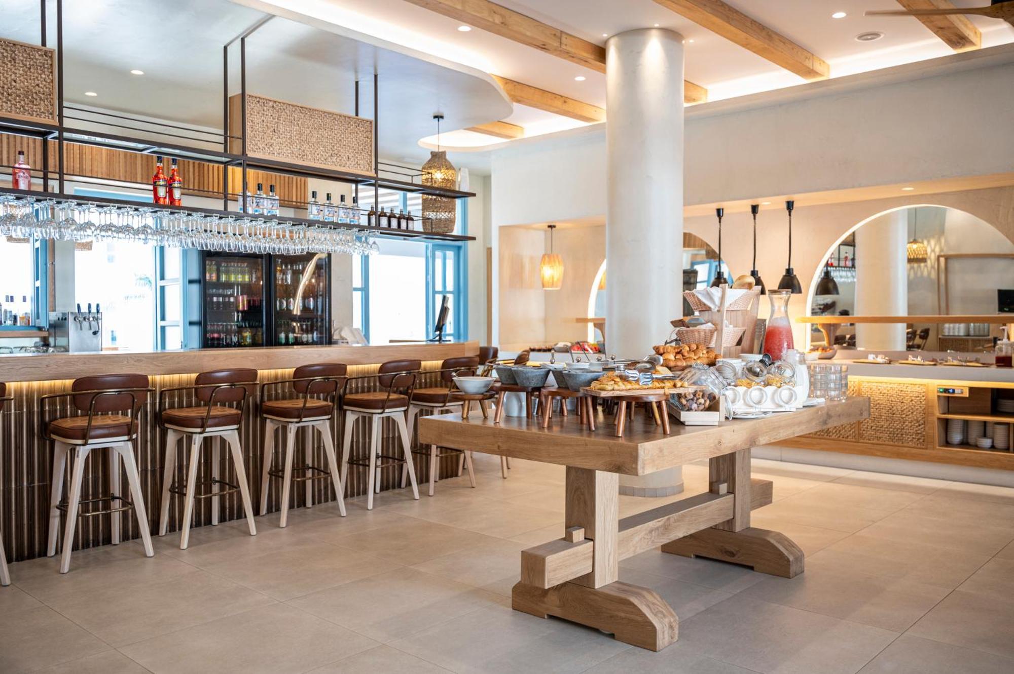 Mythos Suites Hotel Tigkaki  Bagian luar foto